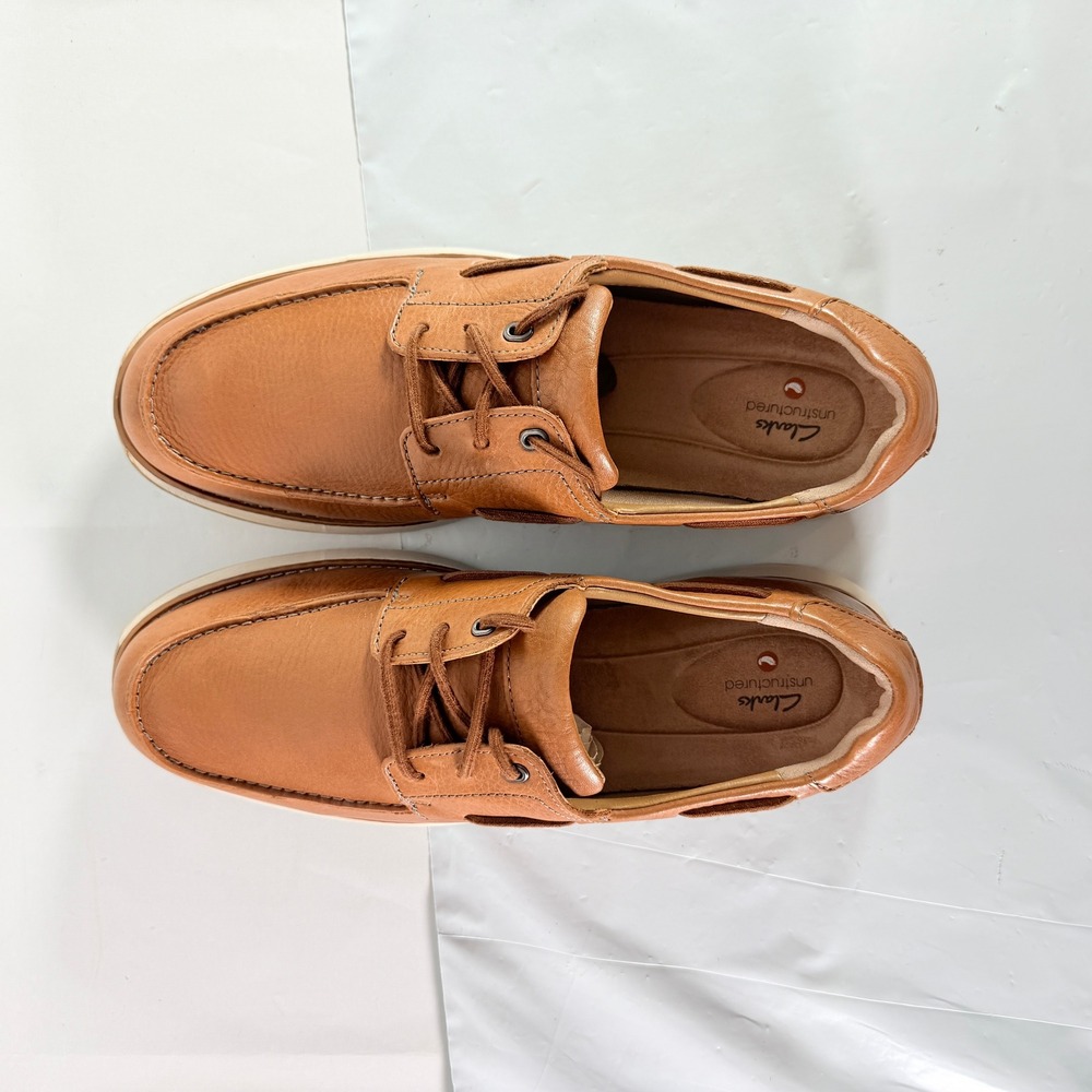 Classic Men's Tan Leather Boat Shoes with Cushioned Sole - Picture 3 of 15